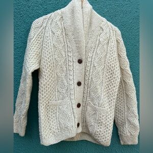 Pure wool cream cable knit vintage sweater from New Zealand